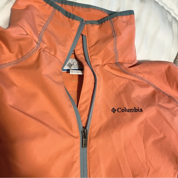 Women’s Large Columbia Omni-Shield Jacket - Picture 2 of 3